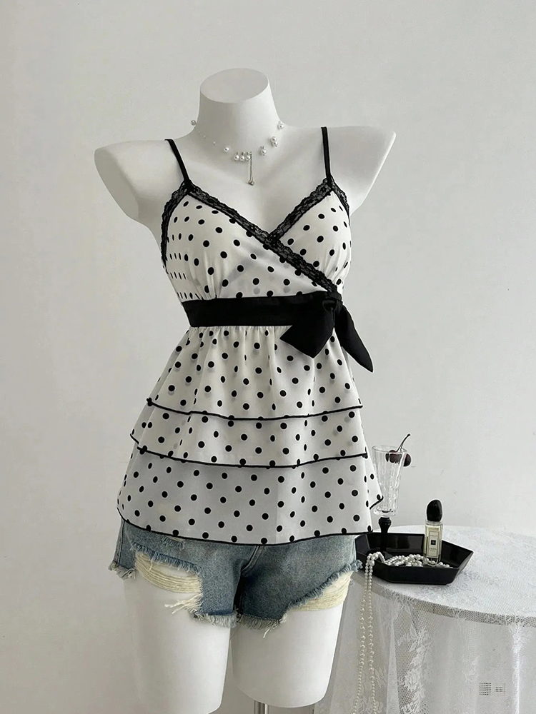 Summer Clothing For 60 Year Old Woman - เสื้อสายเดี่ยวลายจุดสไตล์ฝรั่งเศสย้อนยุค แต่งผ้าลูกไม้ ตัดต่อสีสัน ประดับโบว์ ดีไซน์หวาน ทันสมัย
