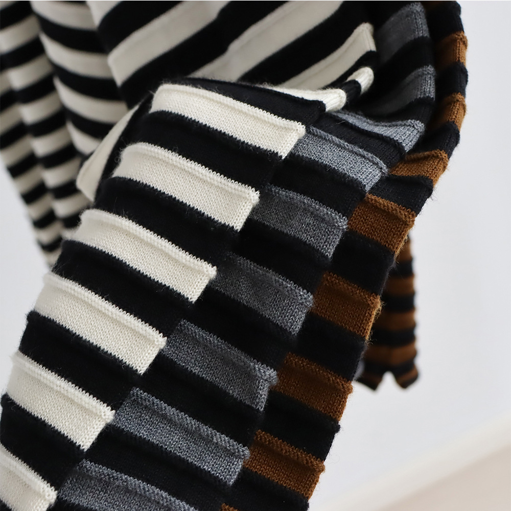 เสื้อสเวตเตอร์ถักลายทางคอวี ผ้ - Summer Clothing Yarn บทวิจารณ์และราคา